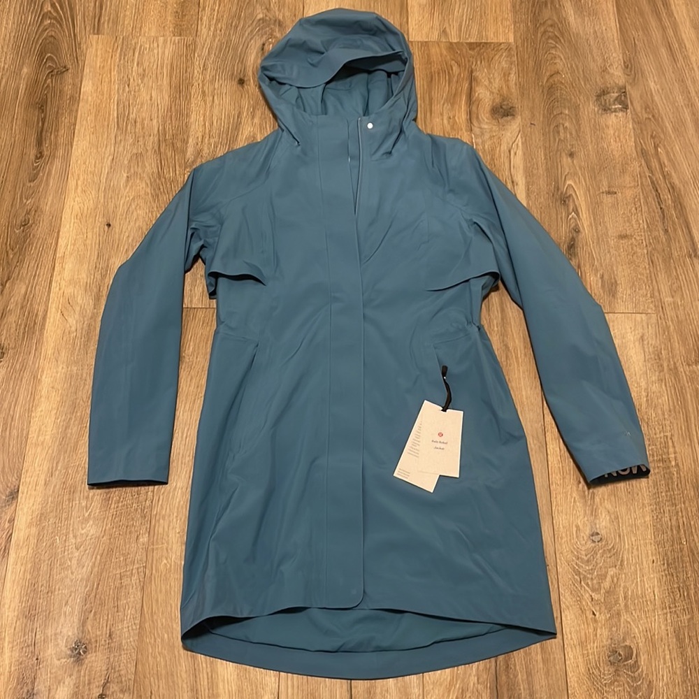 ⭐️HOST PICK⭐️ Lululemon Rain Rebel Jacket - Blue - Picture 6 of 7